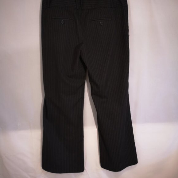 Reitmans Ladies Size 13 Black w/ Grey Pinstripe Flare Leg Dress Pants - Picture 2 of 9